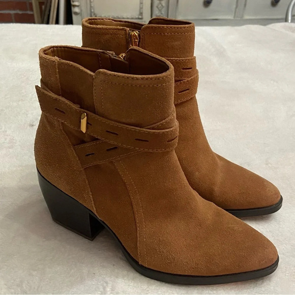 Naturalizer fenya Block Heel Leather Booties - Picture 3 of 9